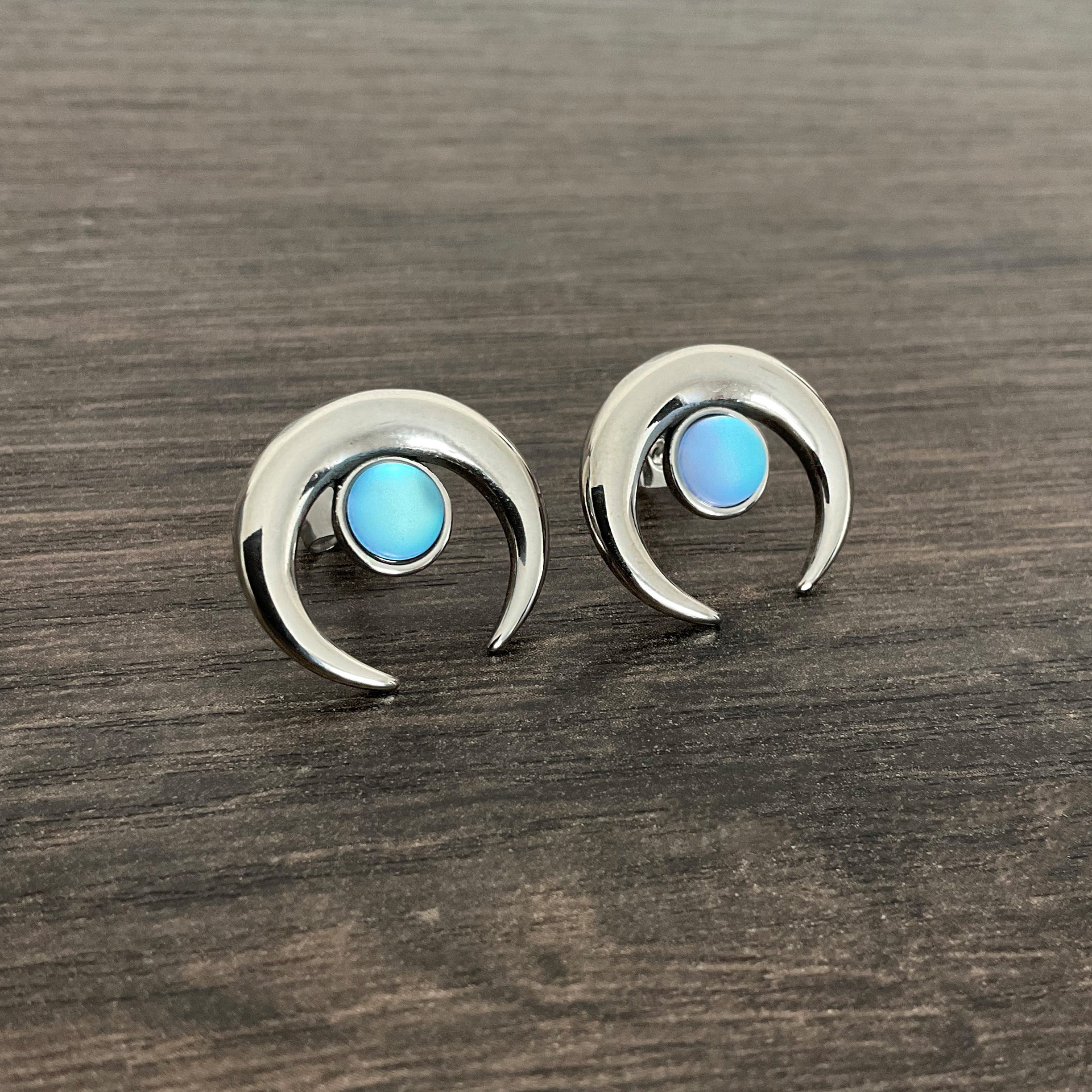 Moon stud earrings with Blue stone