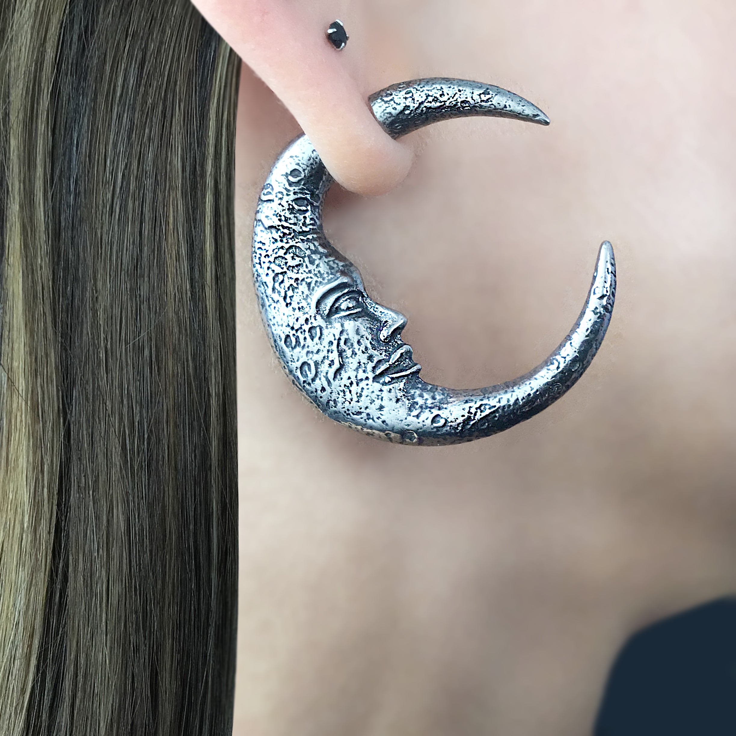 Moon with face ear jacket