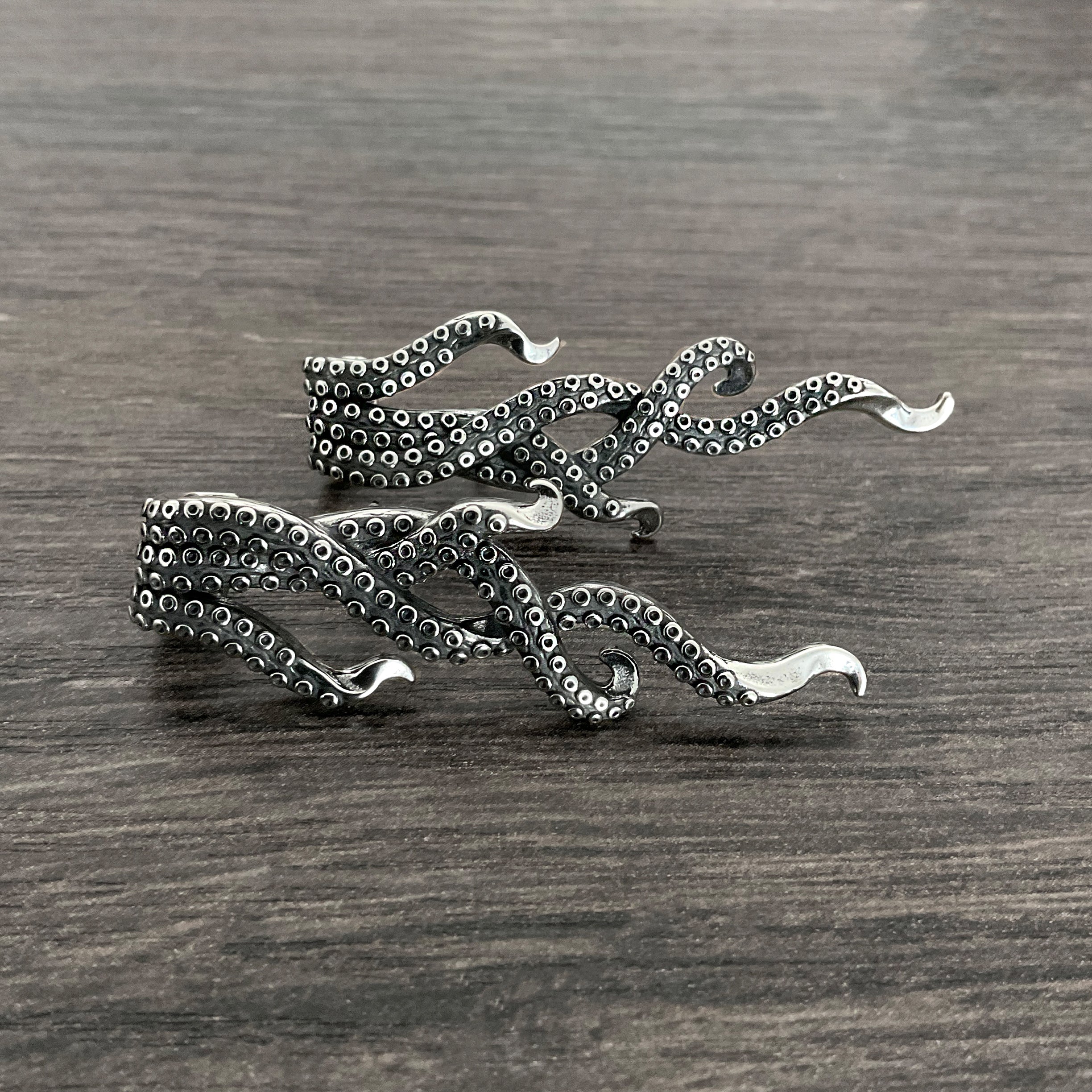 Octopus Ear hook earrings in Silver