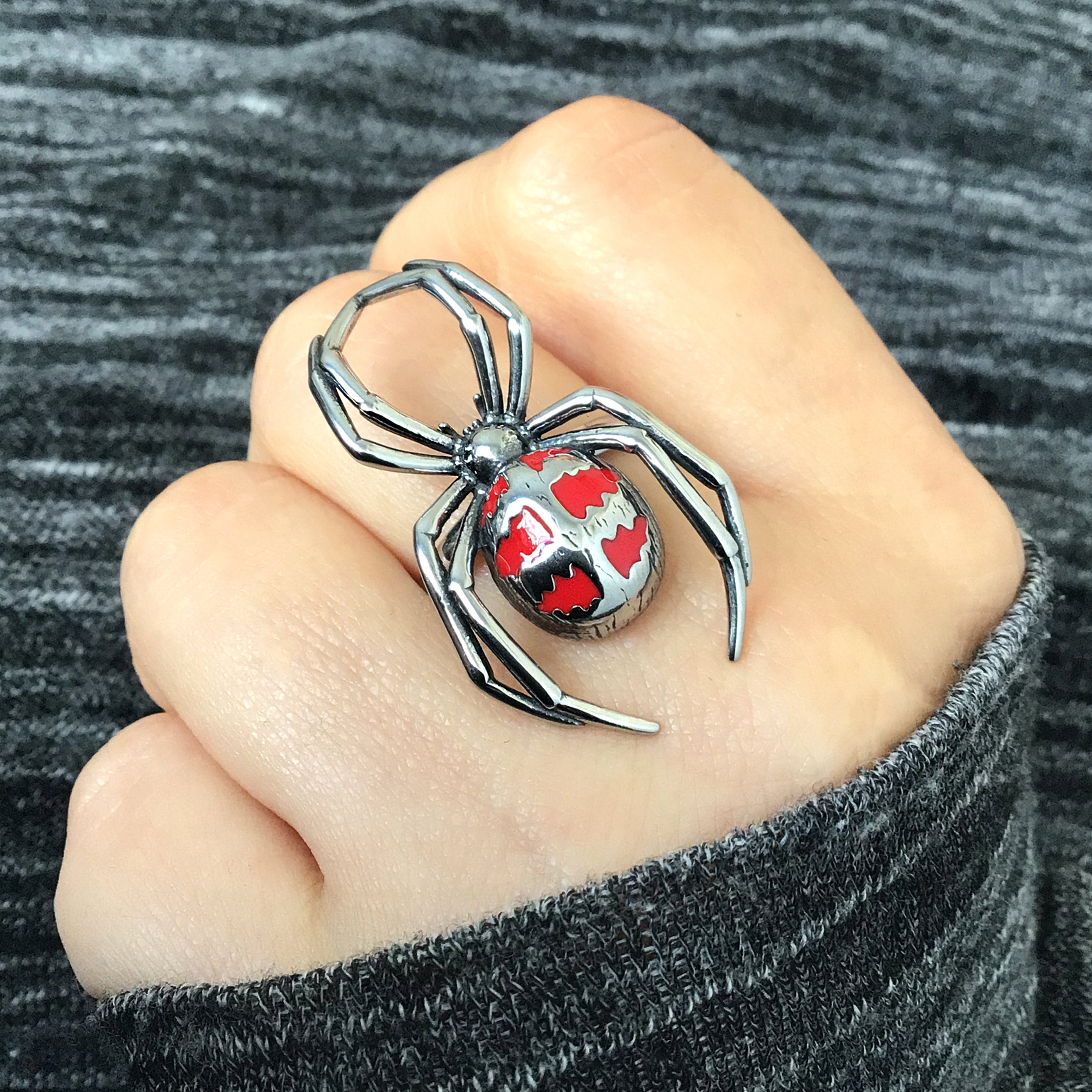 Spider ring in Black