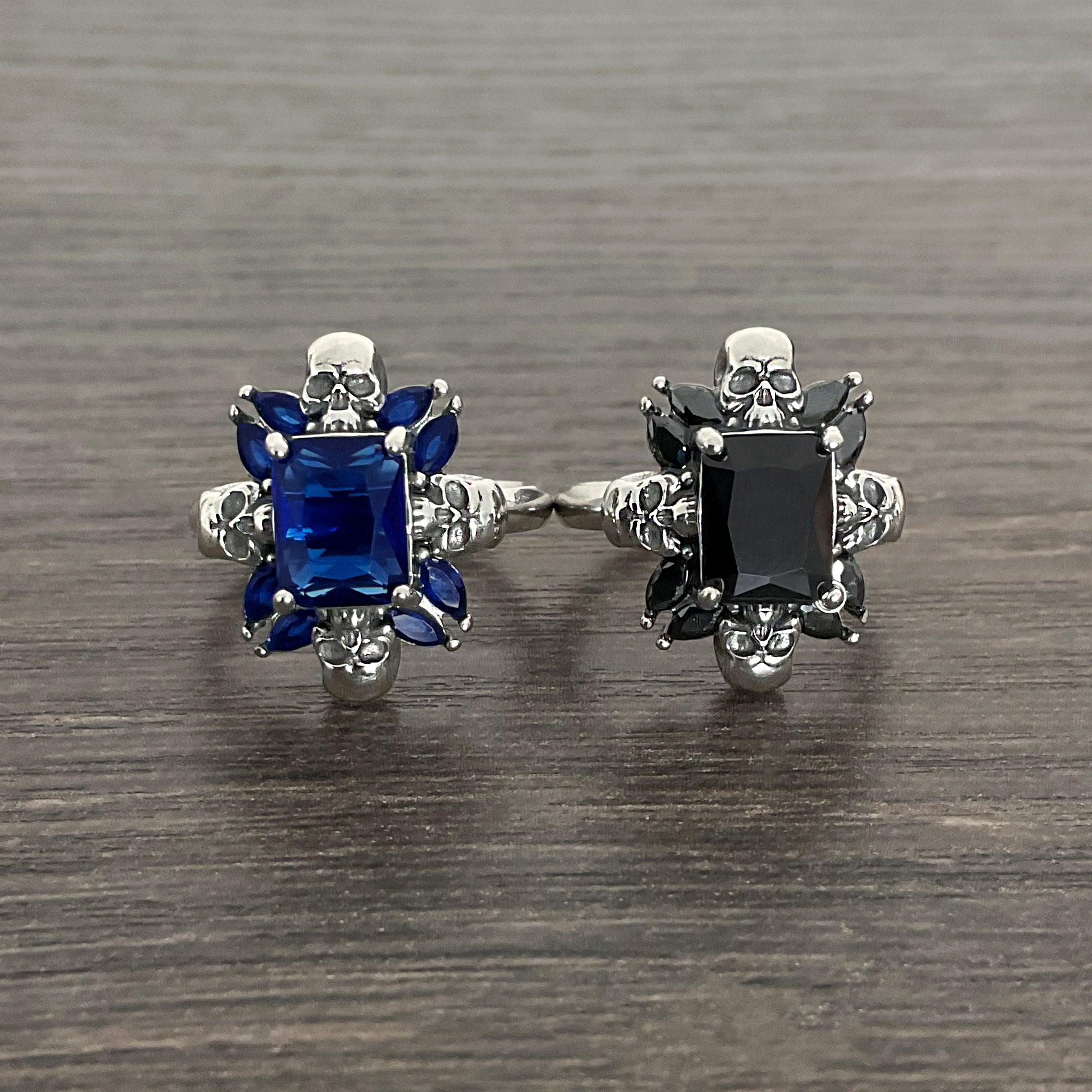 Renita ring with skulls and CZ stones in Blue