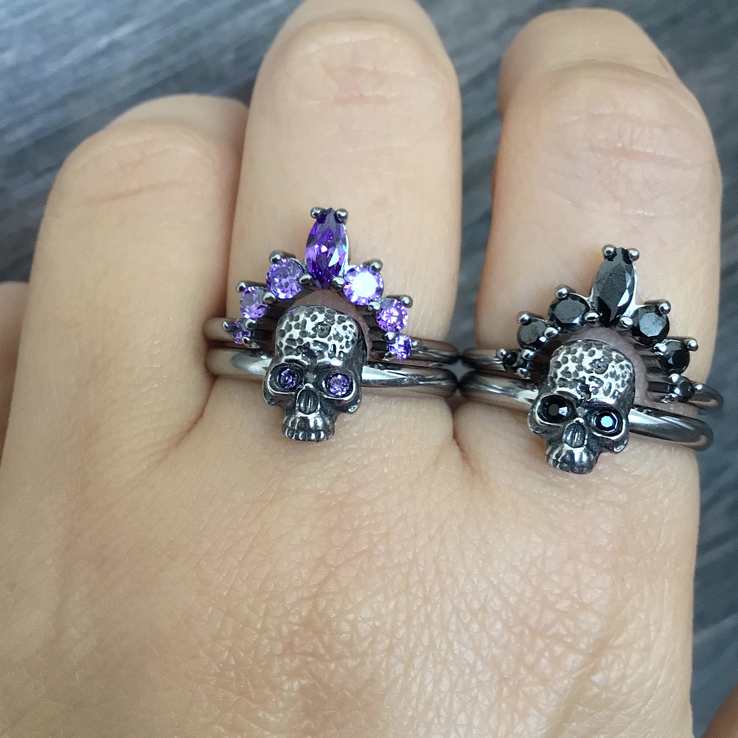 Skull with Halo 2 rings set