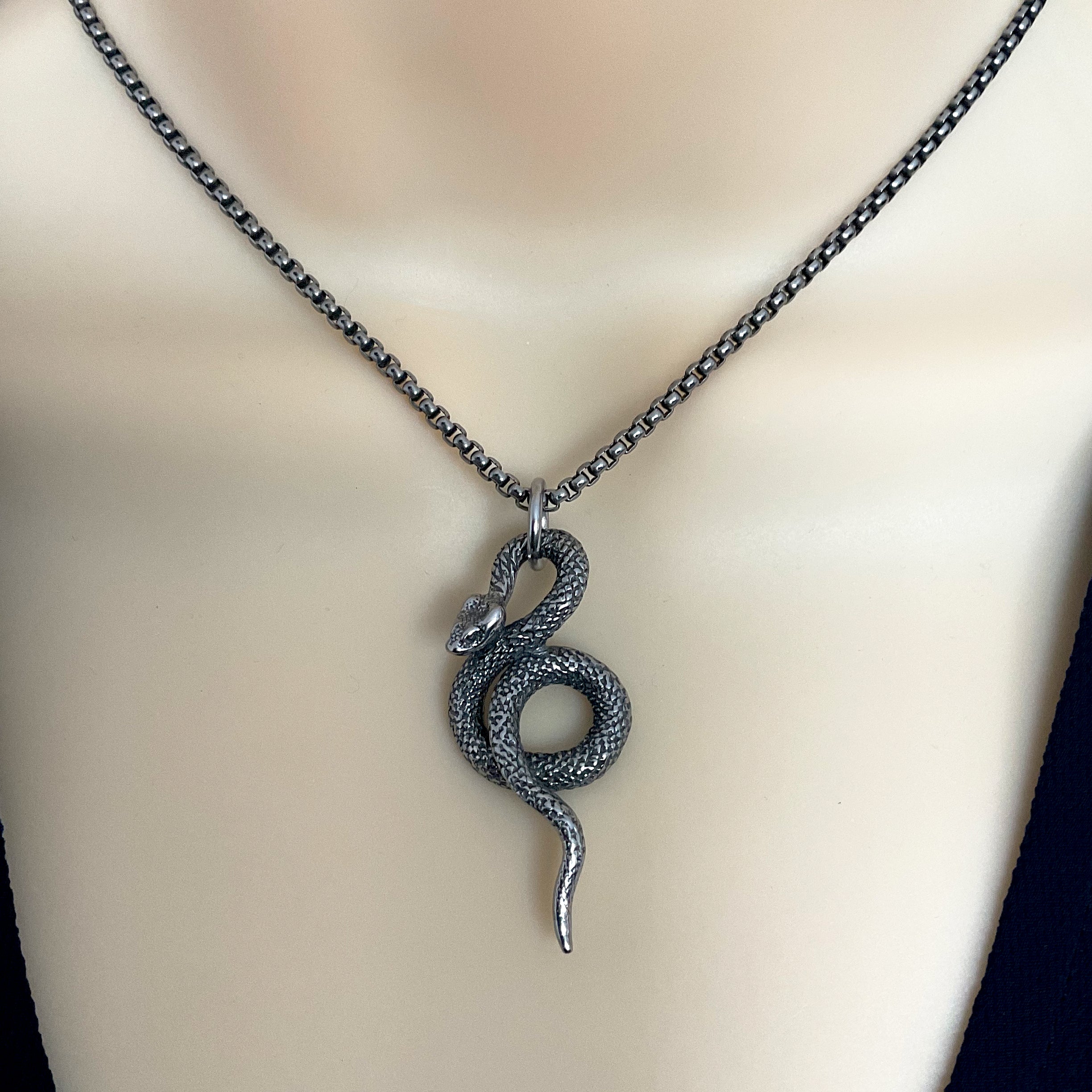 Igra Snake necklace