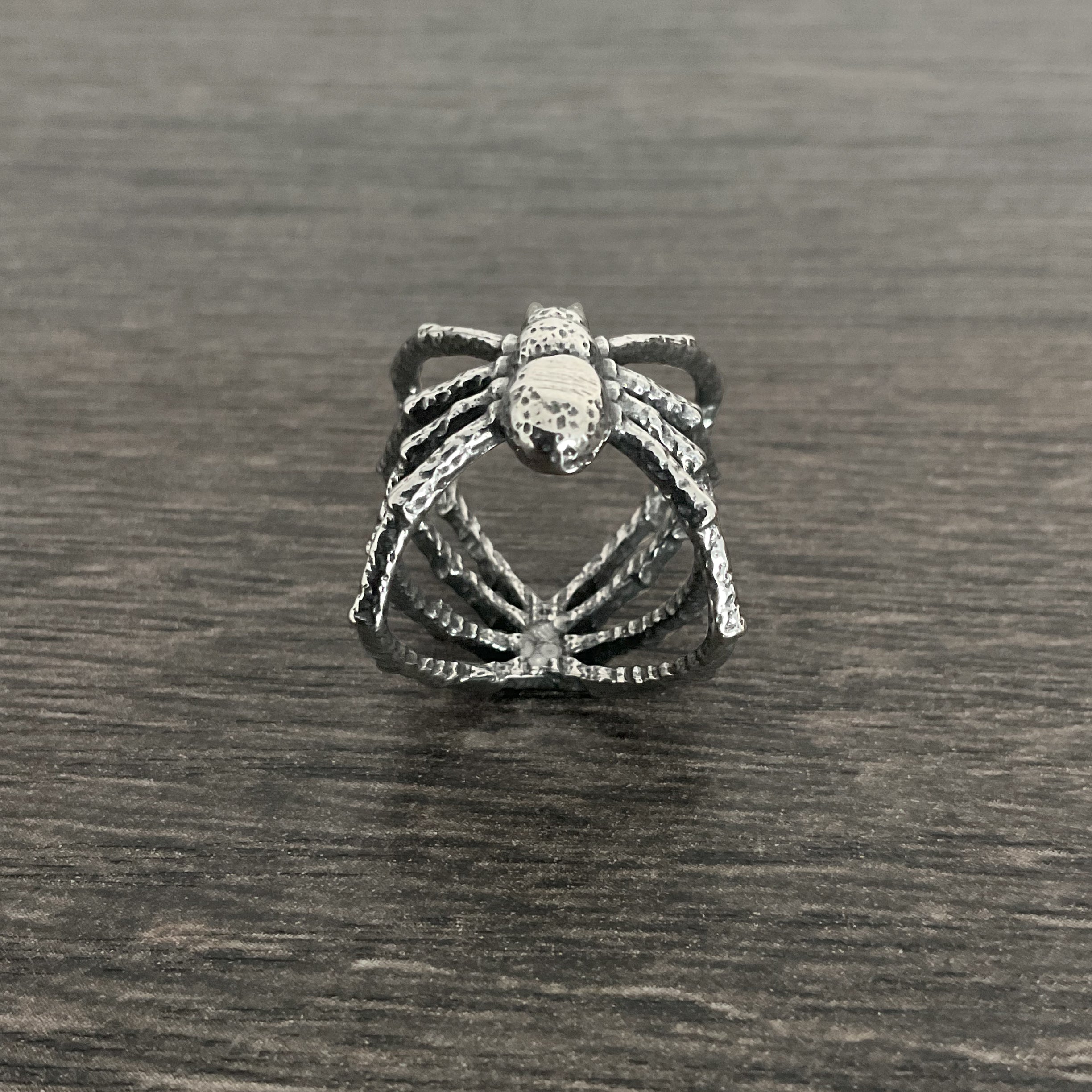 Wide Spider ring