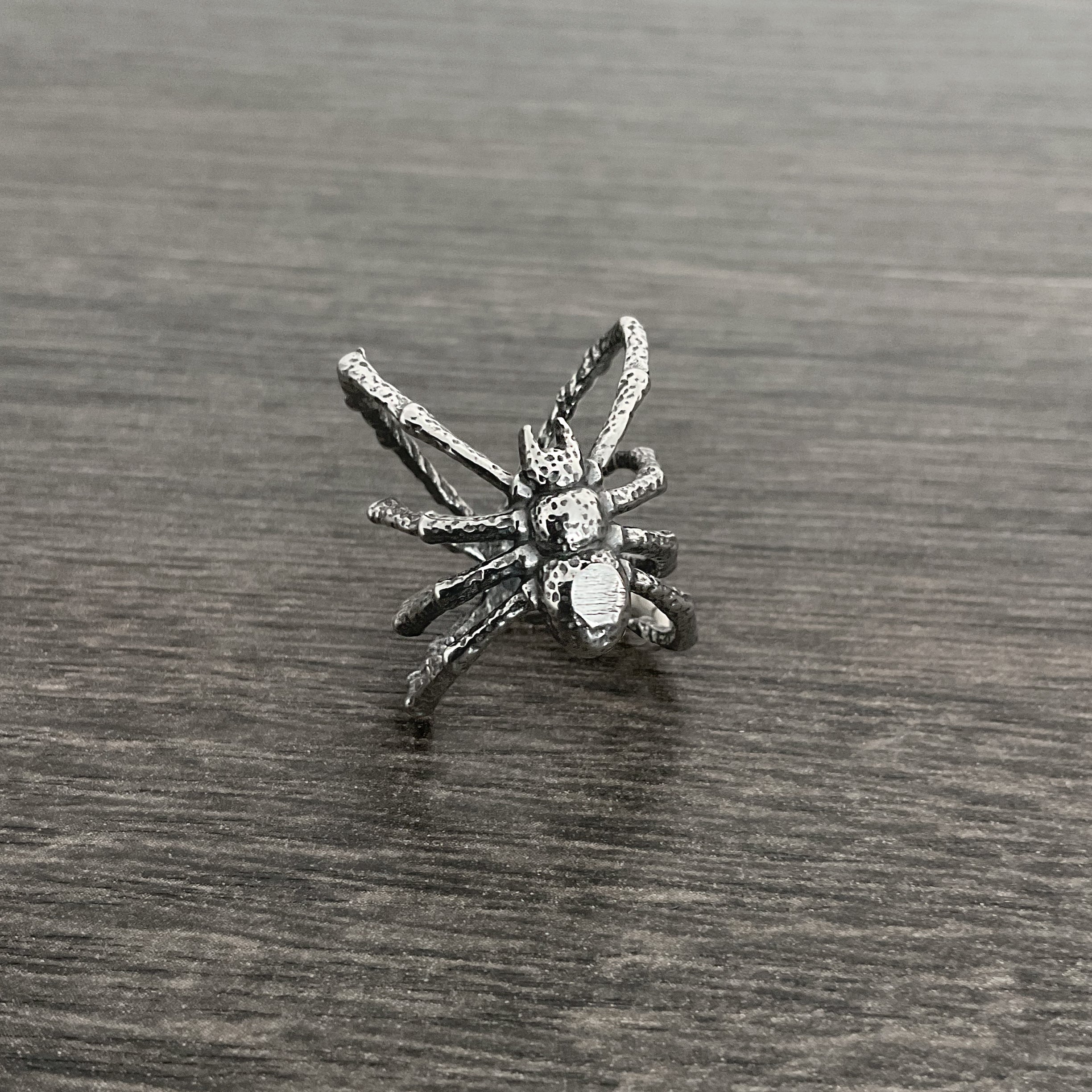 Wide Spider ring