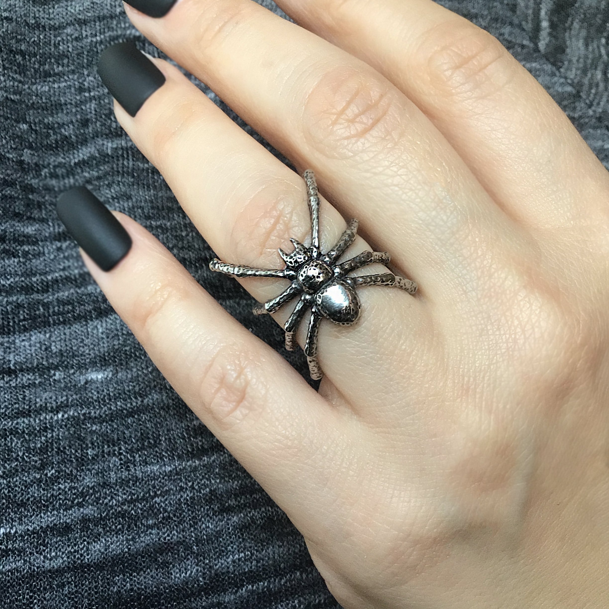 Wide Spider ring