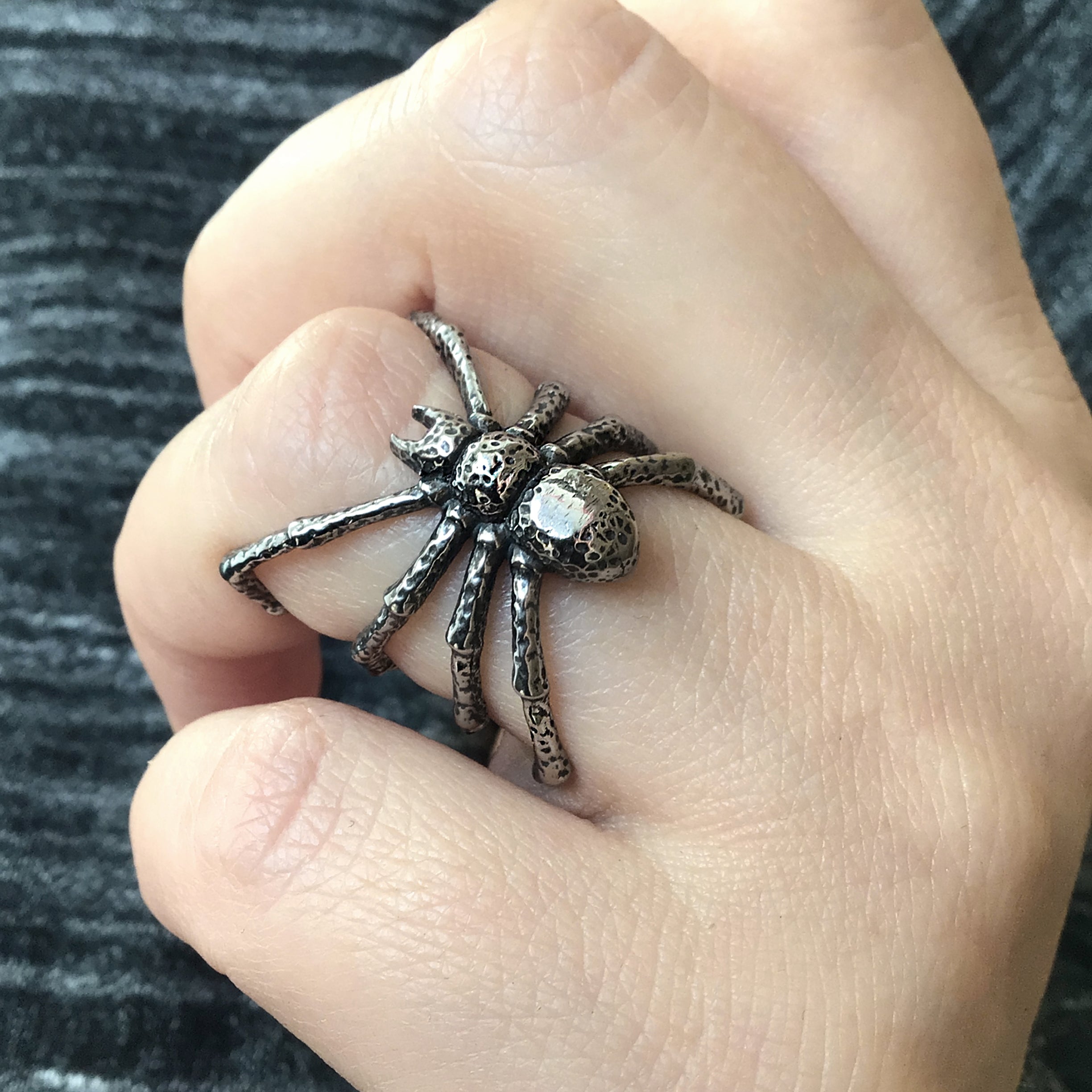 Wide Spider ring