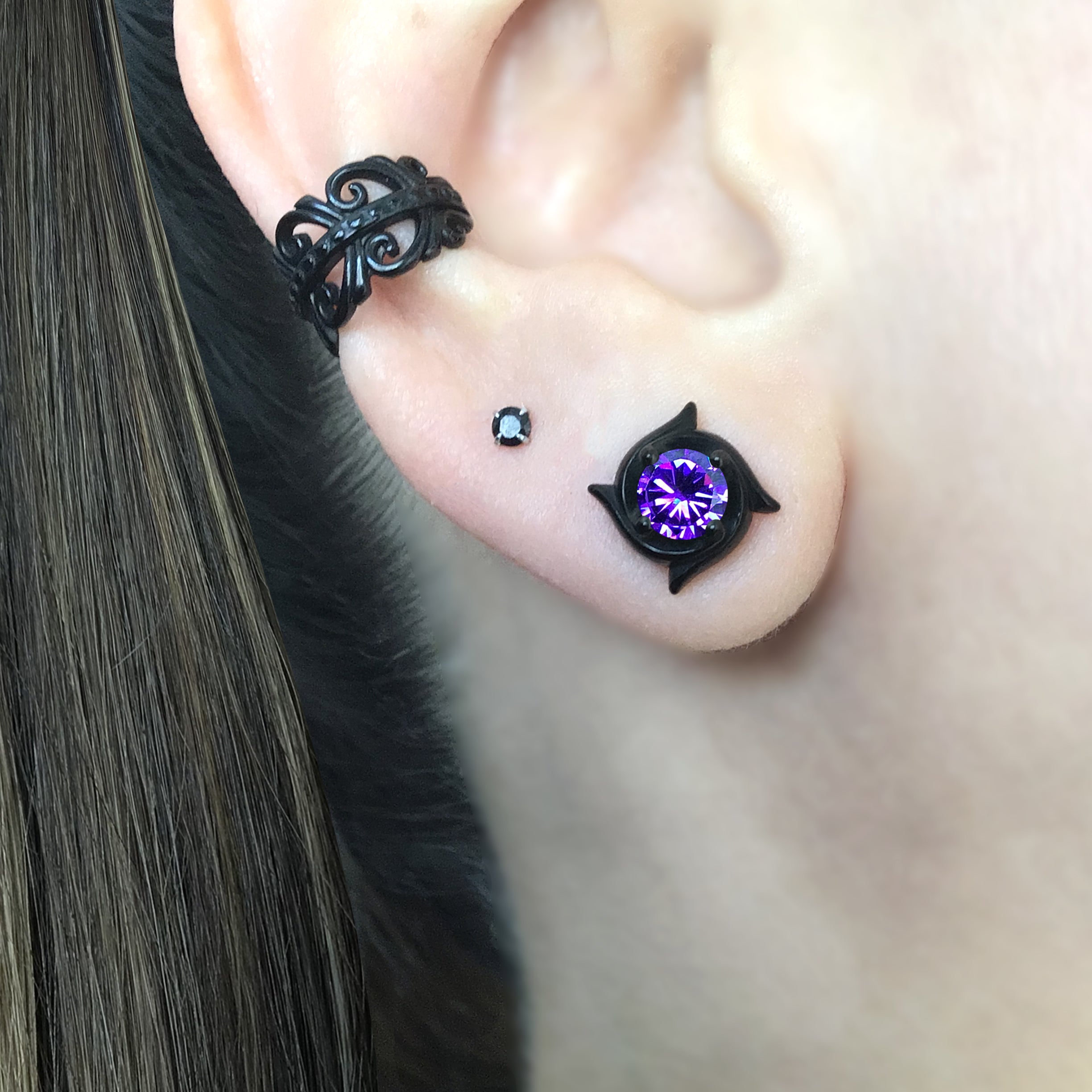 Gothic stud earrings in Purple