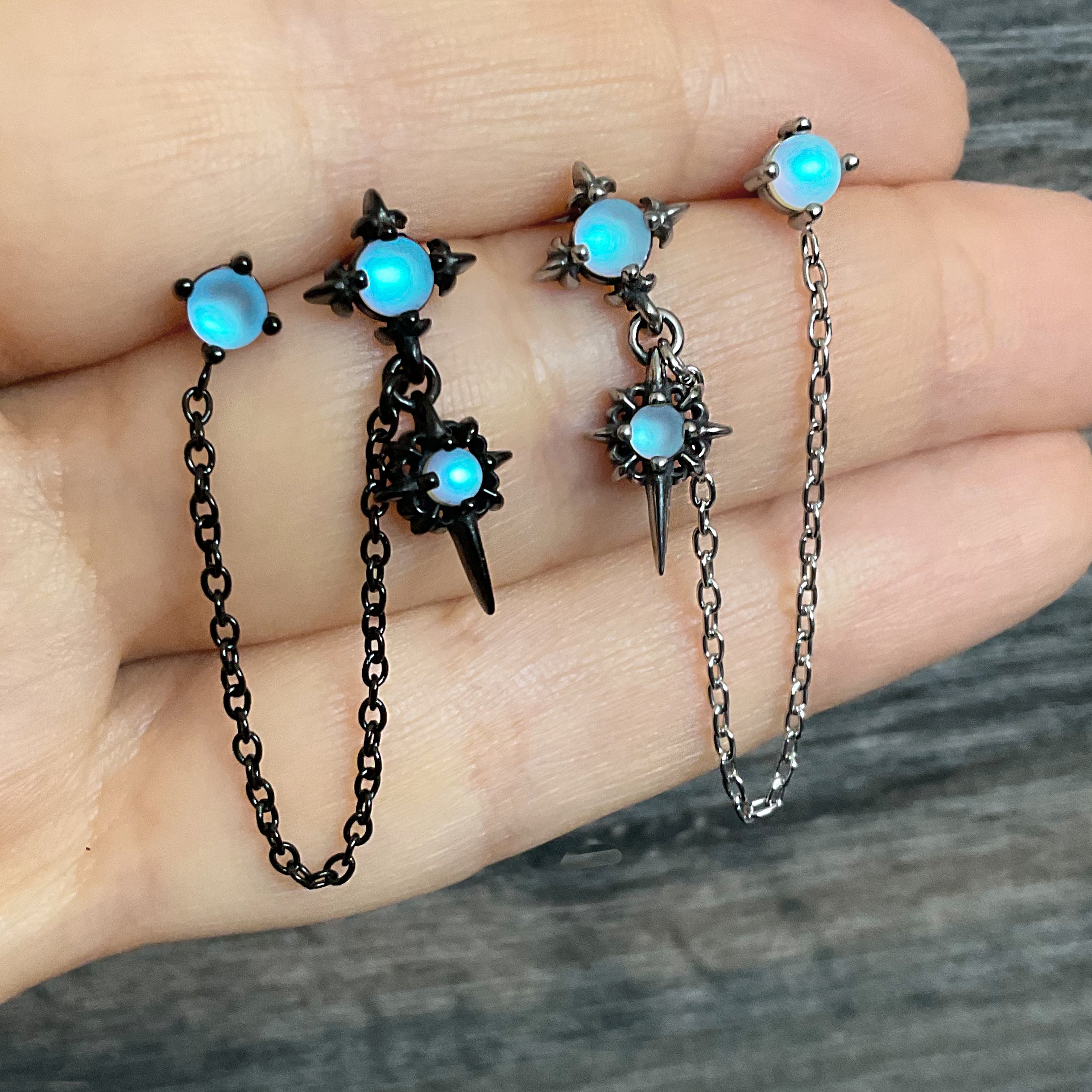 Double piercing Gothic Star earring with Blue glass