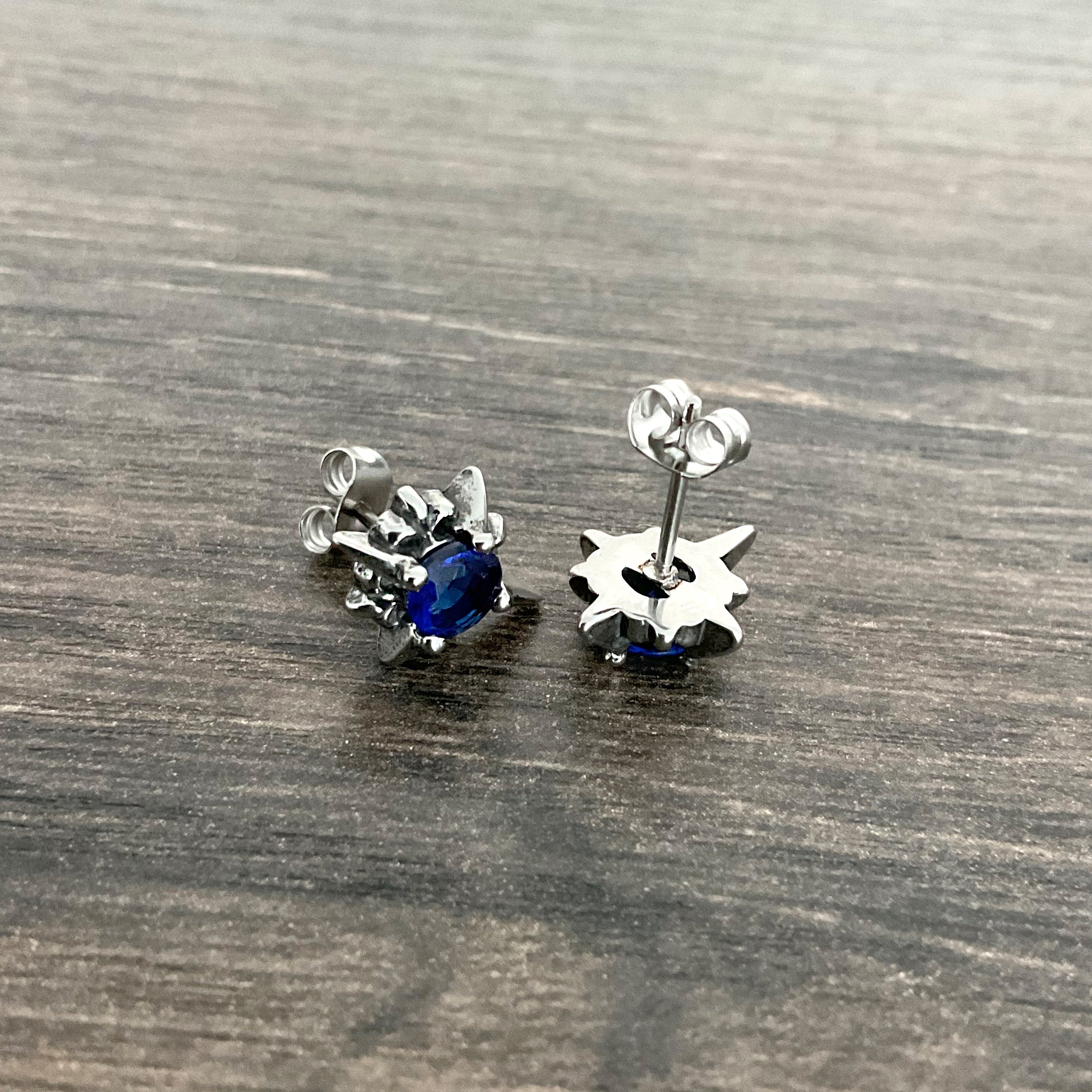 Starburst stud earrings with Sapphire blue CZ