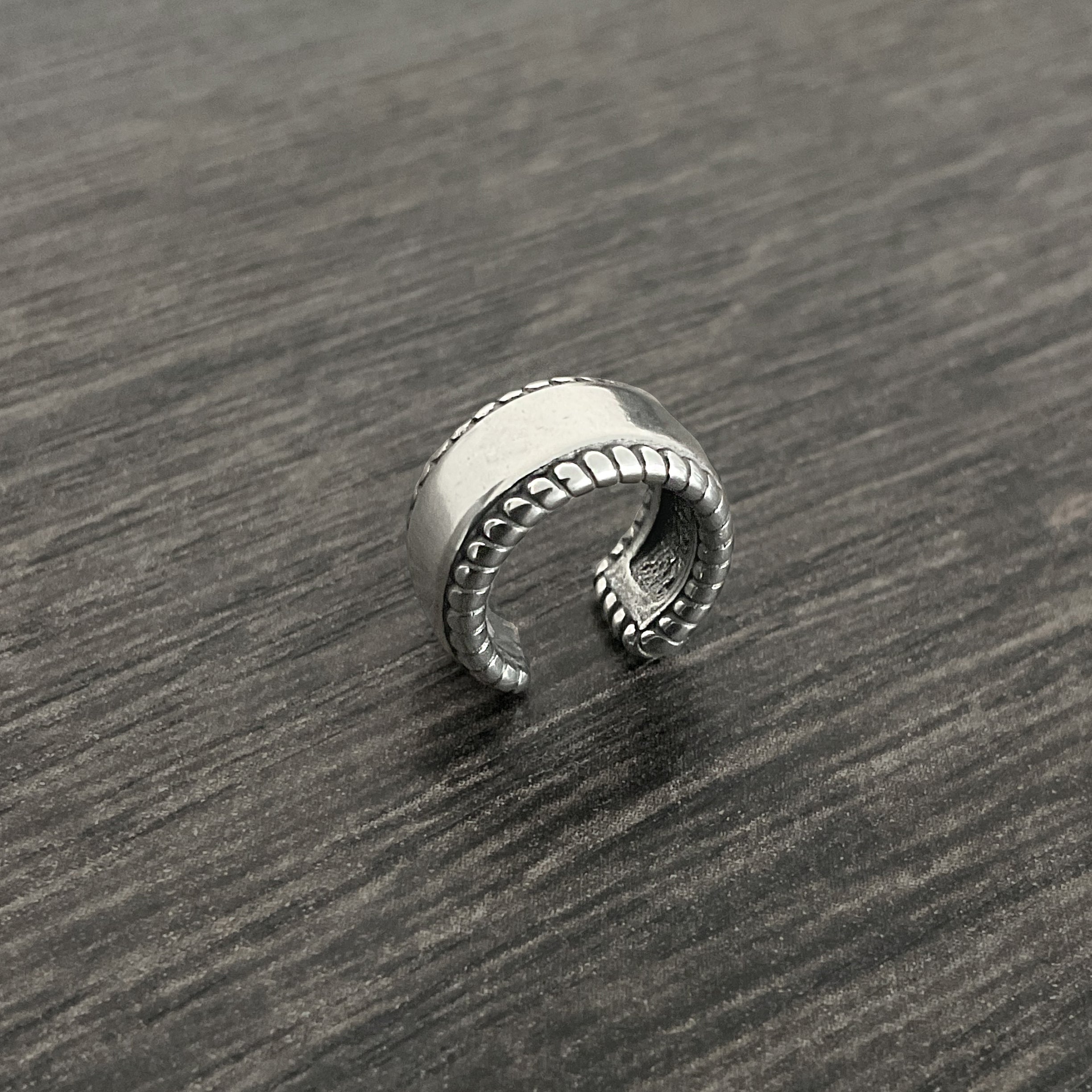 No piercing ear cuff