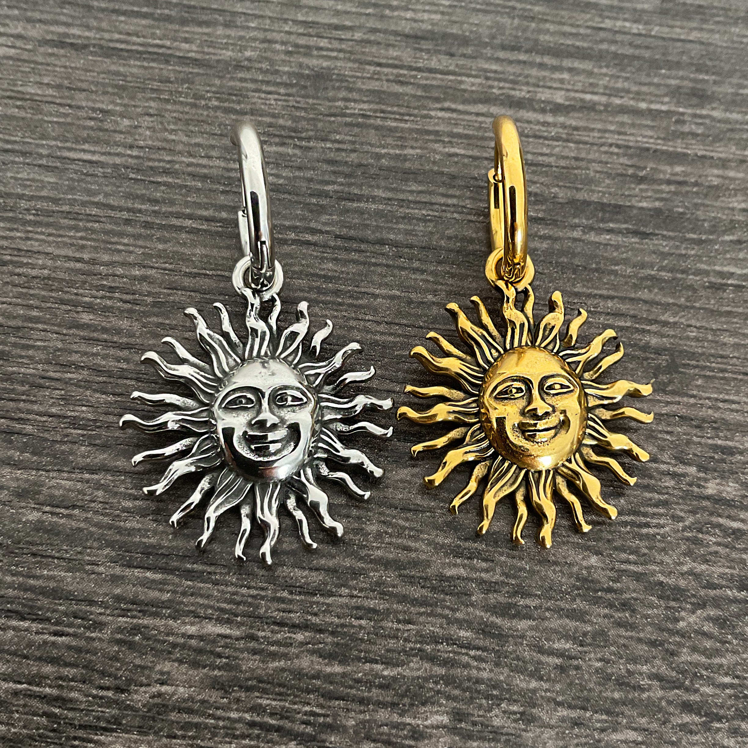 Sun with happy face hoops