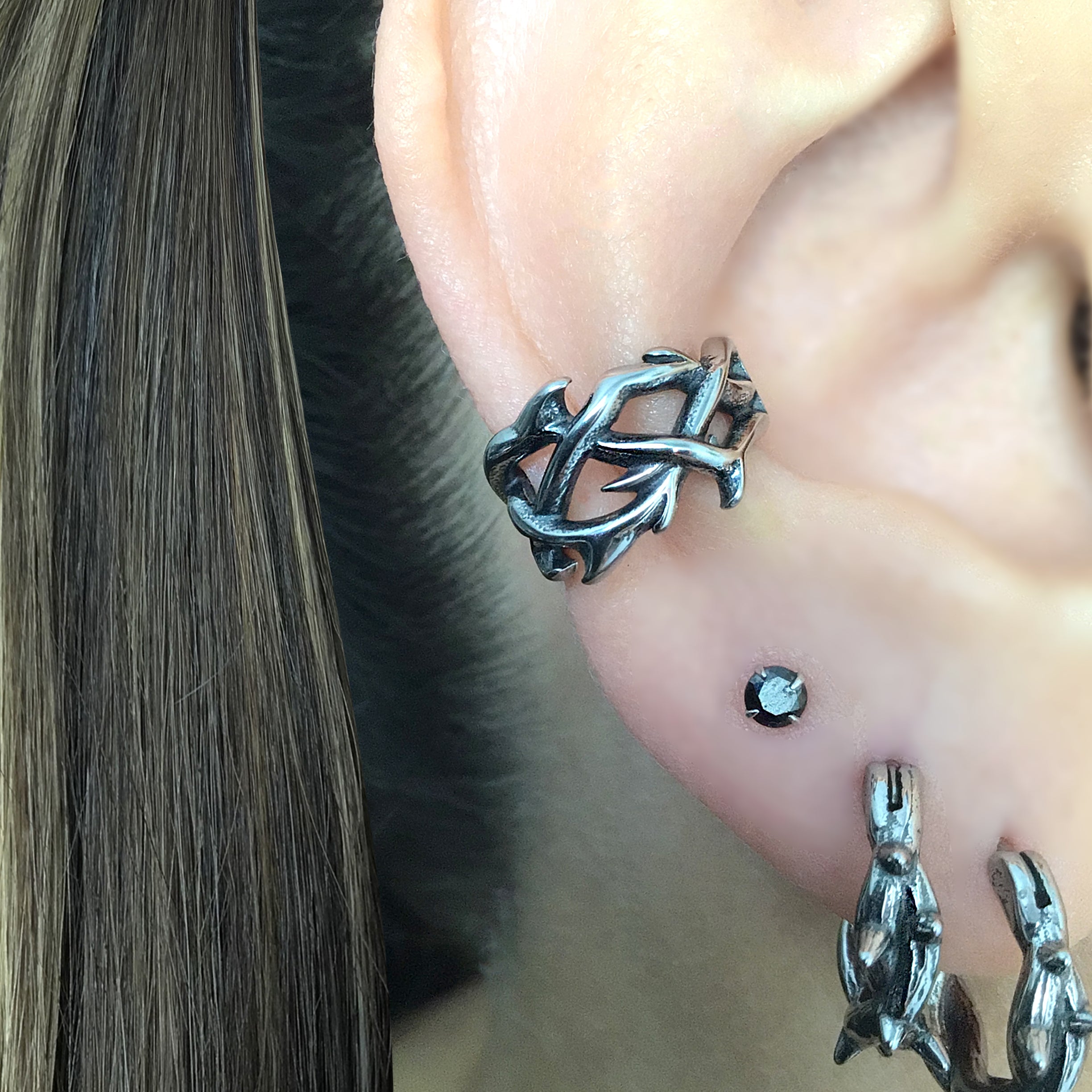 Thorns wide ear cuff no piercing in Silver