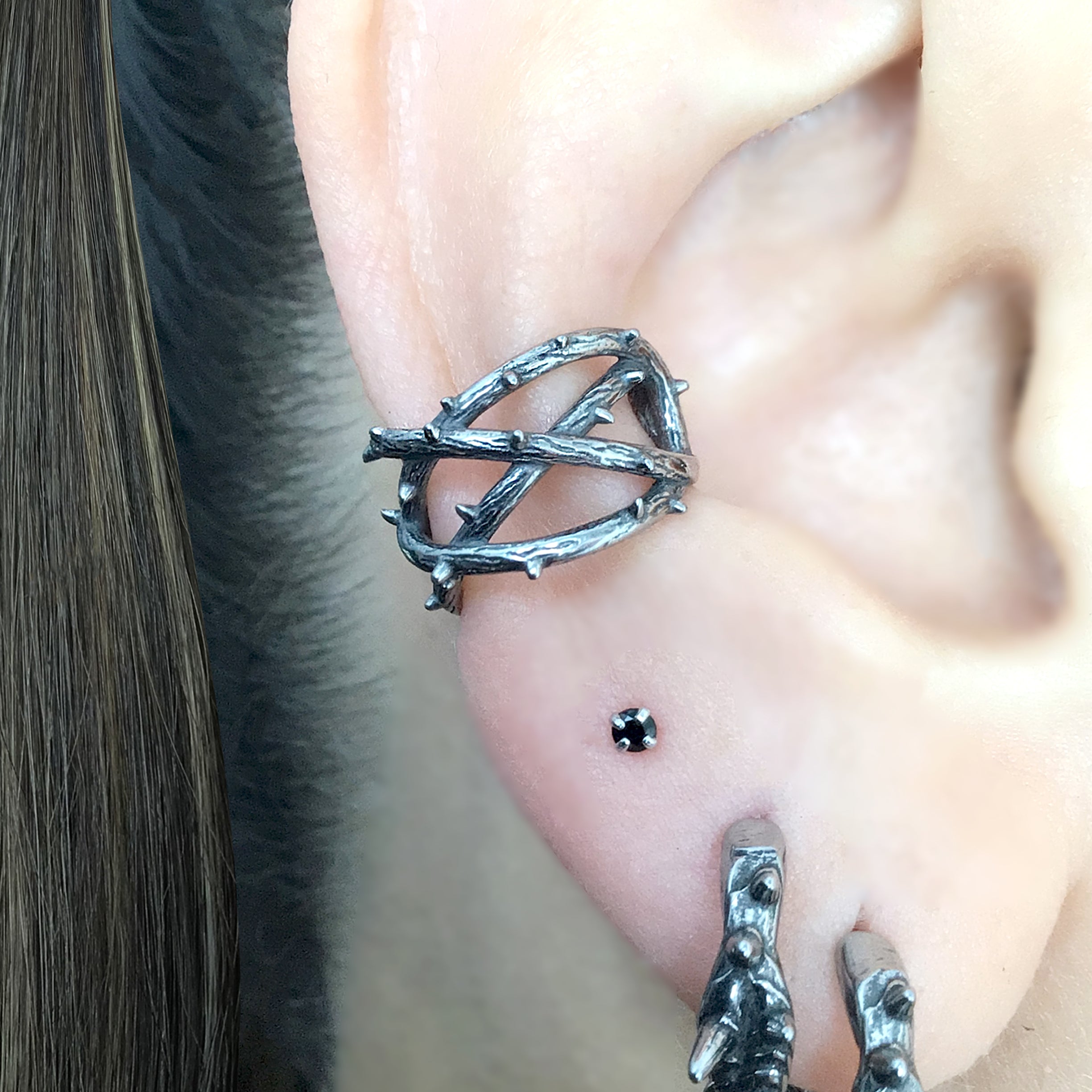 Wide Thorns ear cuff no piercing