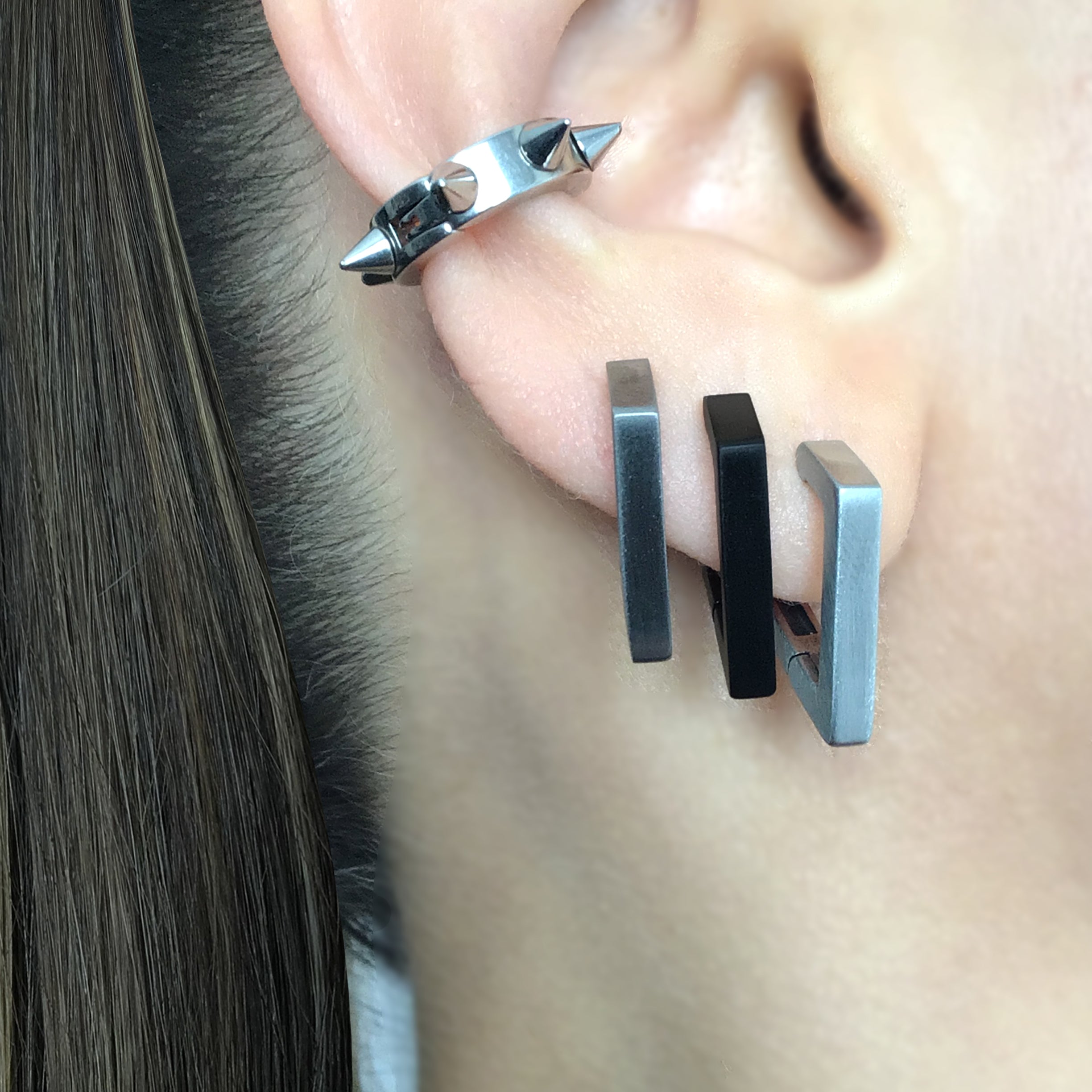 Triangle hoop earrings